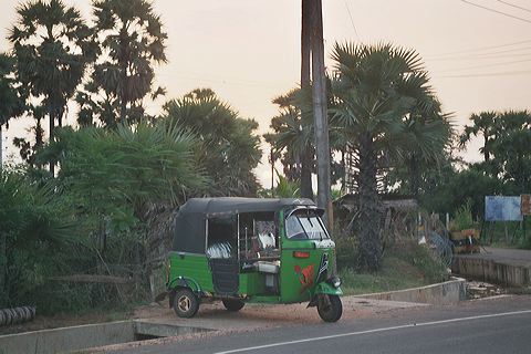 tuctuc.jpg